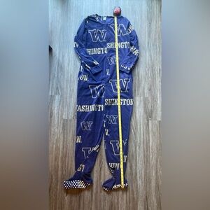 University of Washington Footie Pajamas - adult size M